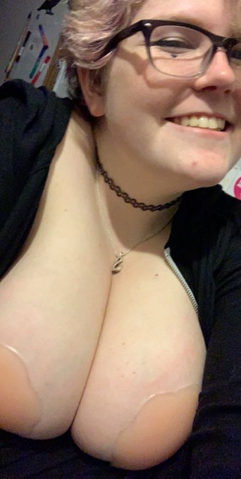 I just got off work and I am so excited to be home https://t.co/wKftlSNvCX<a href="/tag/lingerie"class="tags"><span>#lingerie</span></a><a href="/tag/porn"class="tags"><span>#porn</span></a><a href="/tag/porno"class="tags"><span>#porno</span></a><a href="/tag/pawg"class="tags"><span>#pawg</span></a><a href="/tag/gothgirl"class="tags"><span>#gothgirl</span></a><a href="/tag/killstar"class="tags"><span>#killstar</span></a>