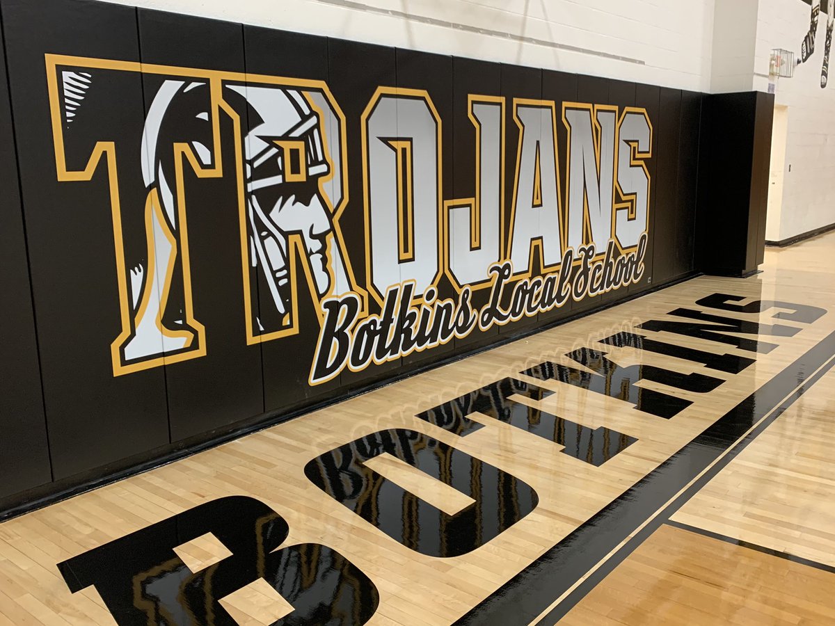 BotkinsSchool's tweet photo. Tomorrow is a big day! The student athletes can get back to work. When the students walk back into the BAC, there will be a new look to welcome them! #NewPaintJob #TrojanPride #SmellslikeNew https://t.co/zet52h7FSw