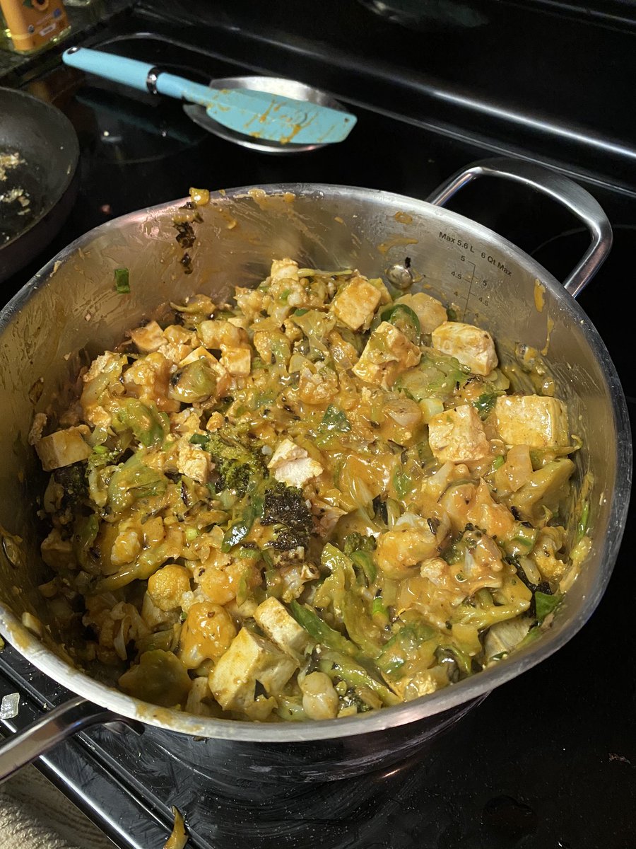 Robb_404's tweet photo. Tonight’s dinner, a vegetable and tofu red curry
#CookingWithRob #tasty https://t.co/IbiSI4FEP0