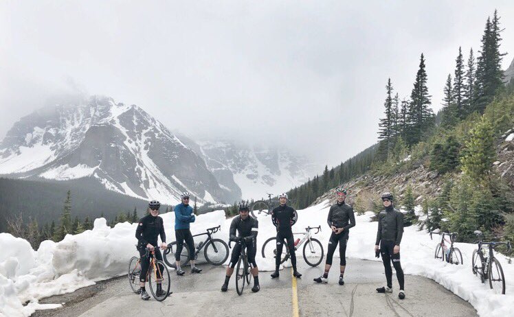 alexYYC's tweet photo. Moraine Lake. 180kms today with no cars on the road. Doesn't get any better than this for cycling in Alberta. https://t.co/4AezVnvg7a