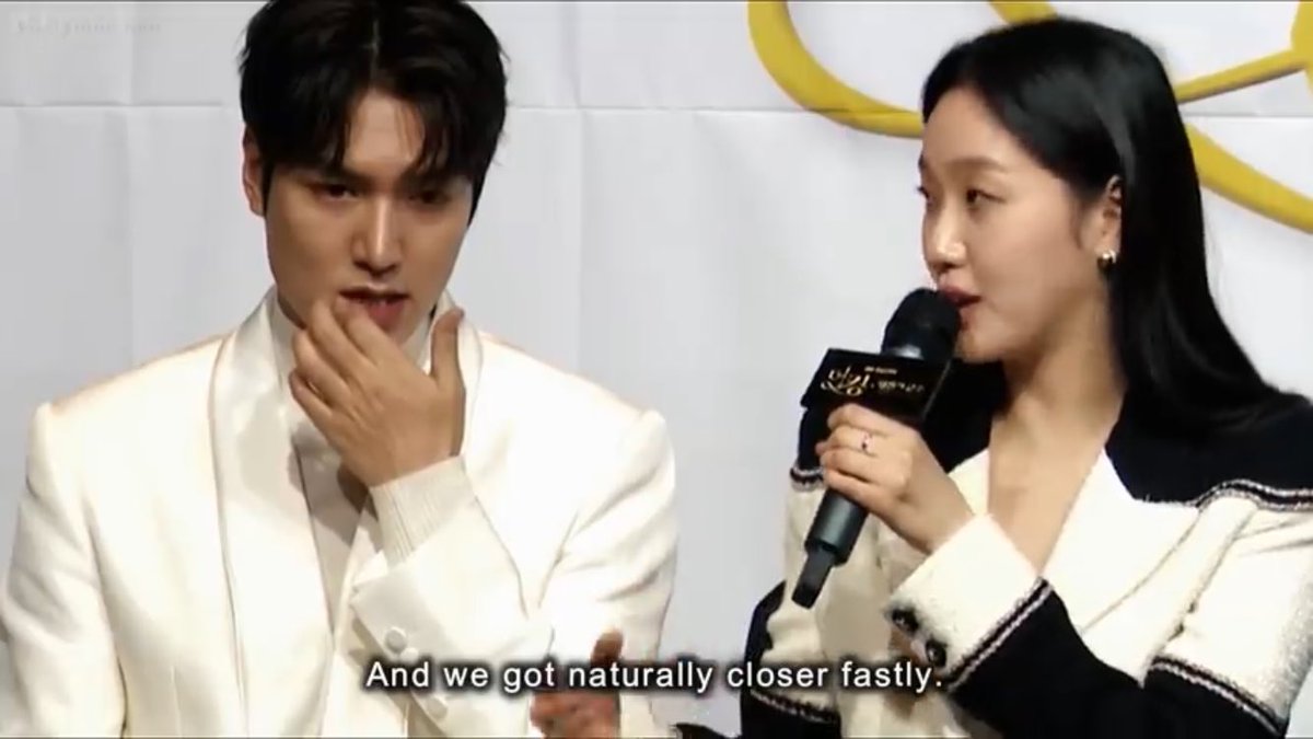 kim go eun in their press conference for tkem. “he didn’t make me feel that awkward period.” look at lmh’s face, it’s obvious that he was so shy that time... he tried to hide that feeling by touching his lips.omo!  #KimGoEun  #LeeMinHo  #TheKingEternalMonarch