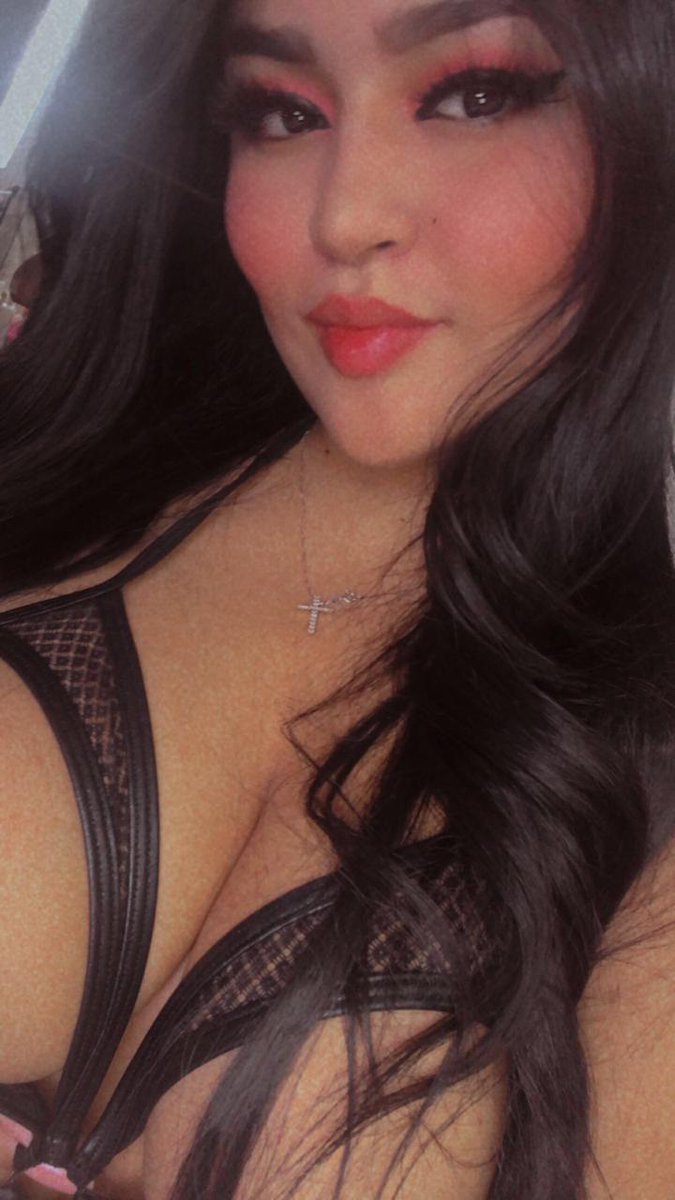 violet_jonnes's tweet photo. Hello my babys... I'm online in @StreamateModels you just need come and know all my plays.
@angels_cam 
  @realstreamate 
    @pornostars_x https://t.co/4Rk9ZOTkCj