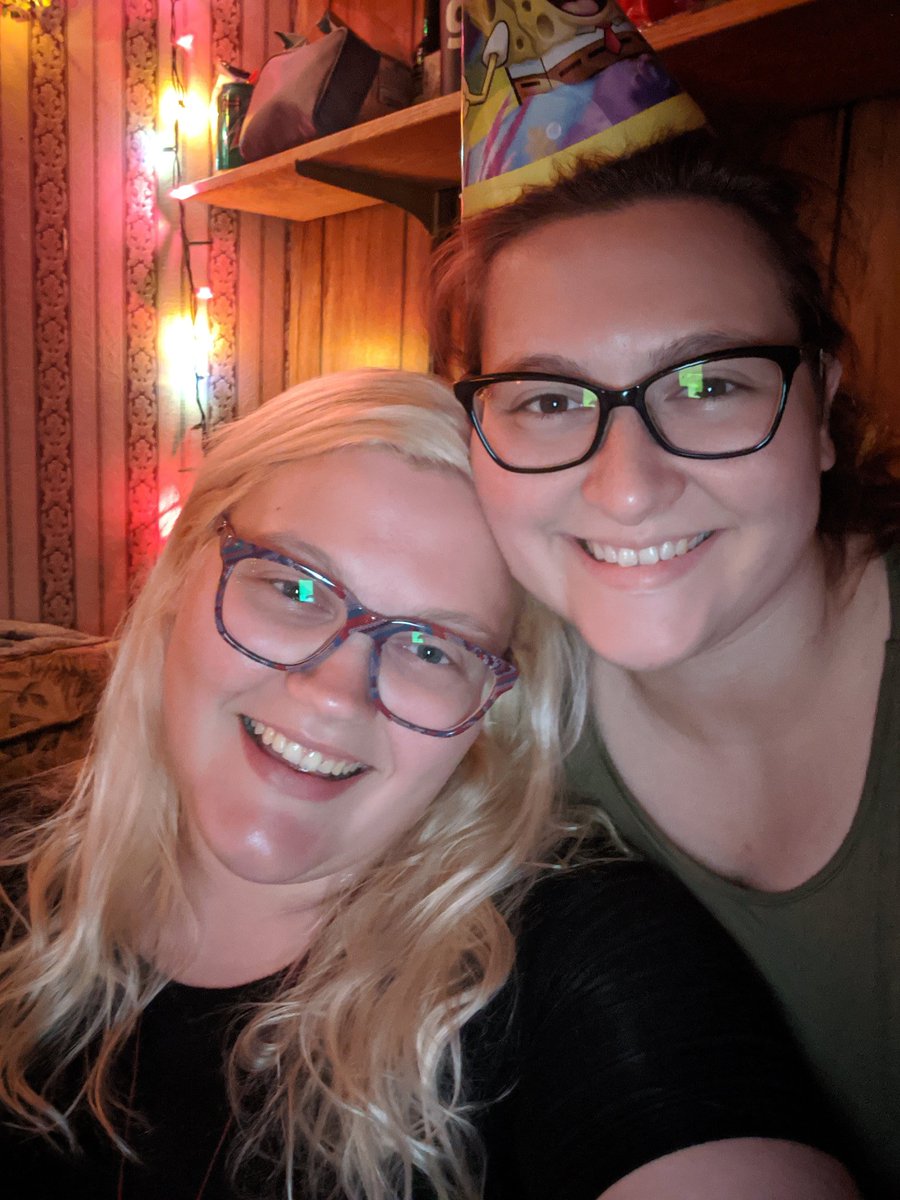 SadinaBrott's tweet photo. HBD, boo 🎉🎊🎂🥂🤪🥳 @EhsJayGee https://t.co/Zw2UfqdtN8