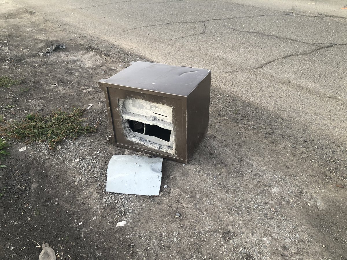bmenrigh's tweet photo. It’s not every day you see a safe dumped on the side of the road that looks to have been stolen and cut open from the rear. I was excited to try to decode the dial but sadly it’s too heavy for me to move by myself. That and I don’t want to be in possession of crime evidence. https://t.co/WVhWuSnNDD