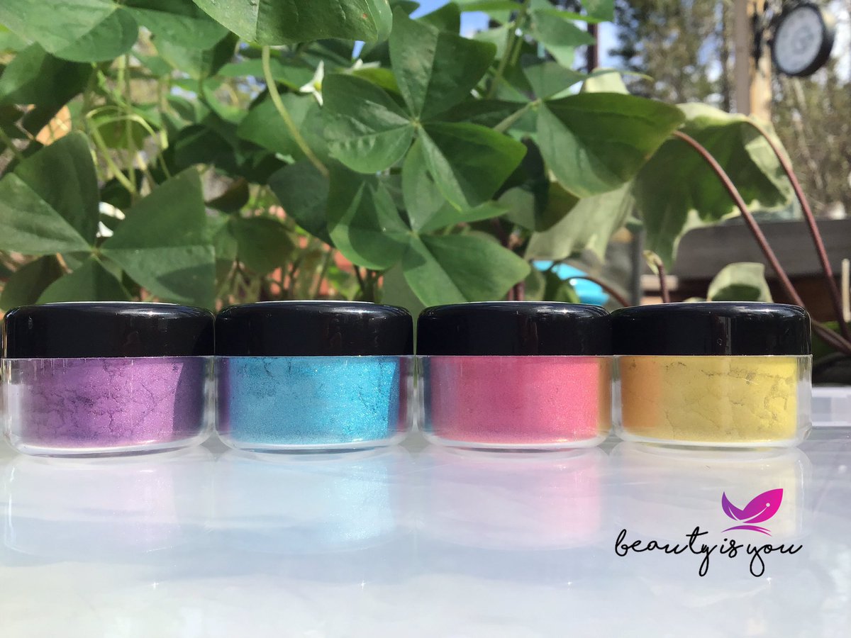 BeautyIsYou_Co's tweet photo. Our best deal for our loose pigments. Get 4 of our most popular 5gr jars in these loose palettes 🎨
ONLY $26cad/$18.60usd per set
🛍 Click my link in that bio up there ⬆️
#loosepigments #eyeshadow #mica #purepigments https://t.co/DXZCM5YRXI