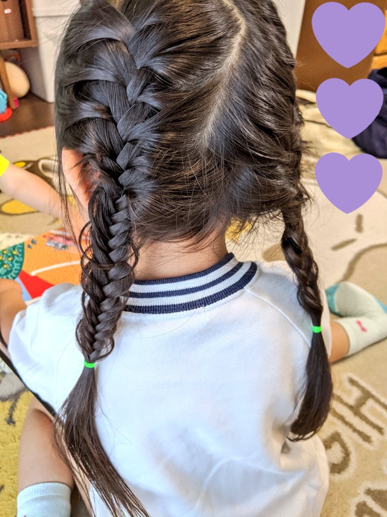 Tmtm 娘へのヘアアレンジ 保育園 ヘアアレンジ 子供のヘアアレンジ フィッシュボーン 編み込み 髪型