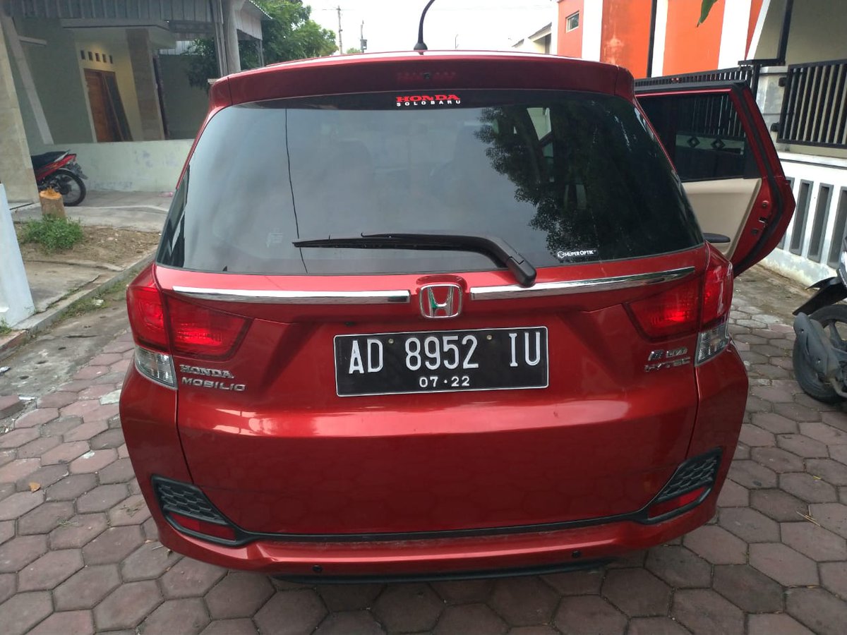 jjkymn's tweet photo. TWITTER PLEASE DO YOUR MAGIC!

Aku tau akunku kecil 🙏🙏
tapi tolong banget buat warga twitter atau siapapun yang bisa bantu / tidak sengaja melihat mobil Honda Mobilio dengan nomor polisi (AD 8952 IU) bisa hubungi saya lewat DM https://t.co/orfRMNYu0t