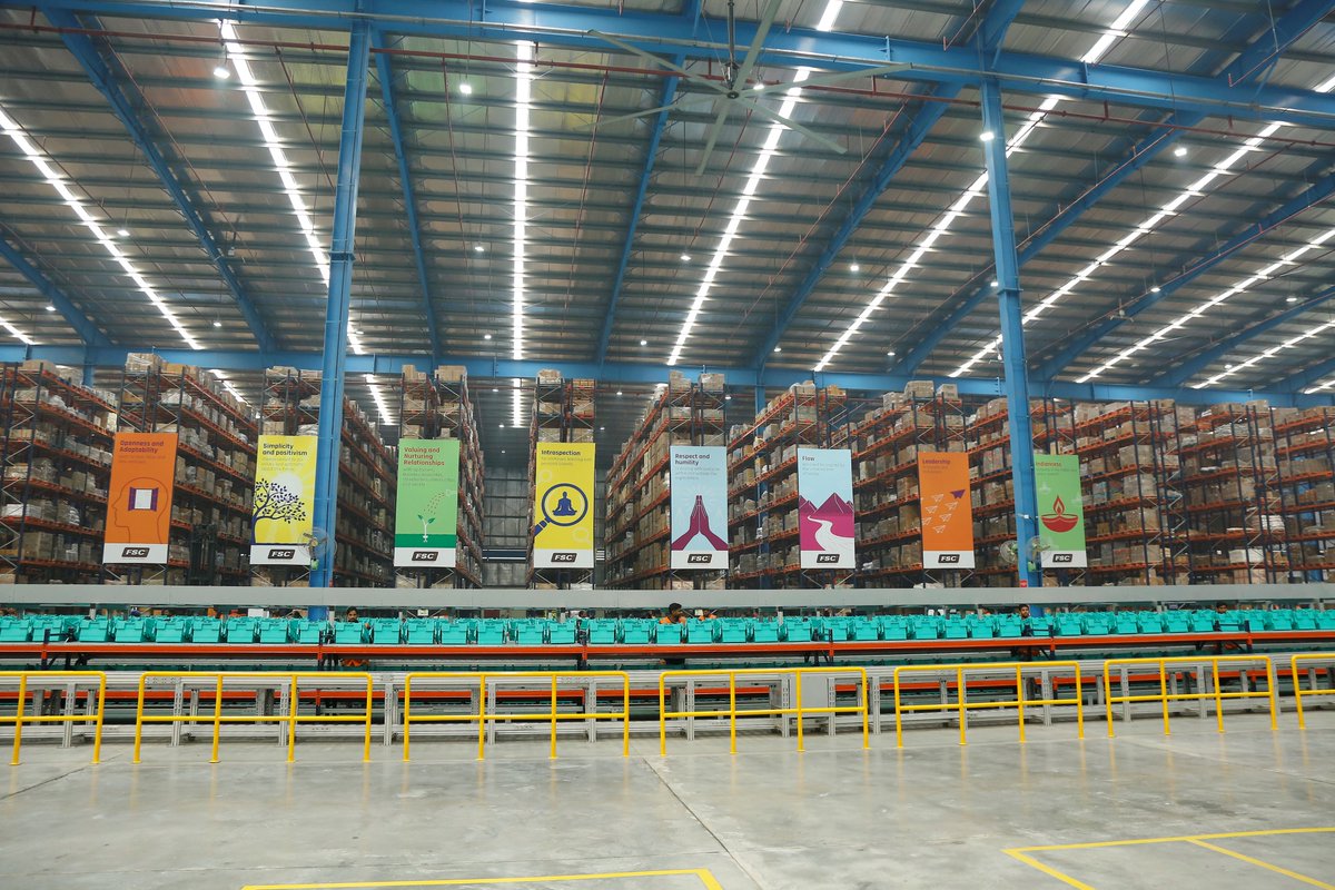 KutirKala's tweet photo. #Add Colors to your Business 
 Know More: https://t.co/6UNBEas3hJ
#warehouse inside #signage branding https://t.co/i5XZpT6zwd
