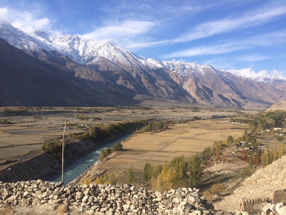 I hope sorely to go one day to Taxkorgan, since the Pamirs are wicked beautiful. If you ever get the chance to go to GBAO, I highly recommend for its beautiful scenery and friendly people. I made good friends with the drivers and had fun exps15/16