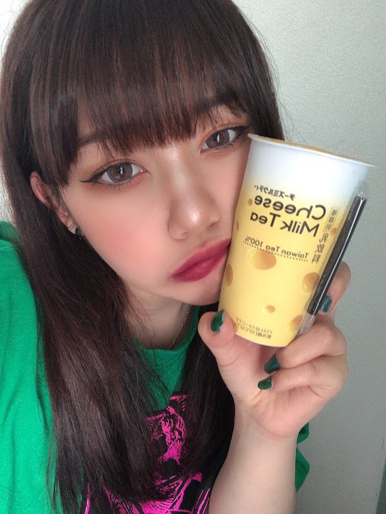 HKR7140's tweet photo. #ローソンチーズティーリレー

なんと私からスタートです😂💓

今日から発売開始だよ〜😝美味しさ伝わるかな？✨笑

次は@naenano78 よろしくね〜🧀

#PR #ローソン #超十代 #トレンドティーンズ https://t.co/wtyR1kWGsh