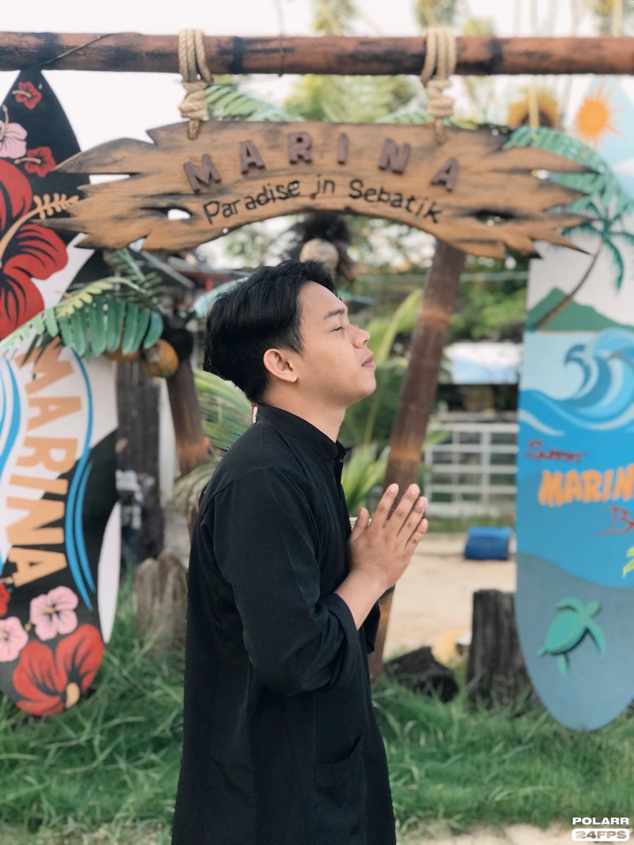 Muhammadidhamsm's tweet photo. Minalaidilwalfaidzin mohon maaf lahir dan batin ���️ #HariRayaAidilfitri #NewNormalIndonesia https://t.co/RkYdKL2nh9