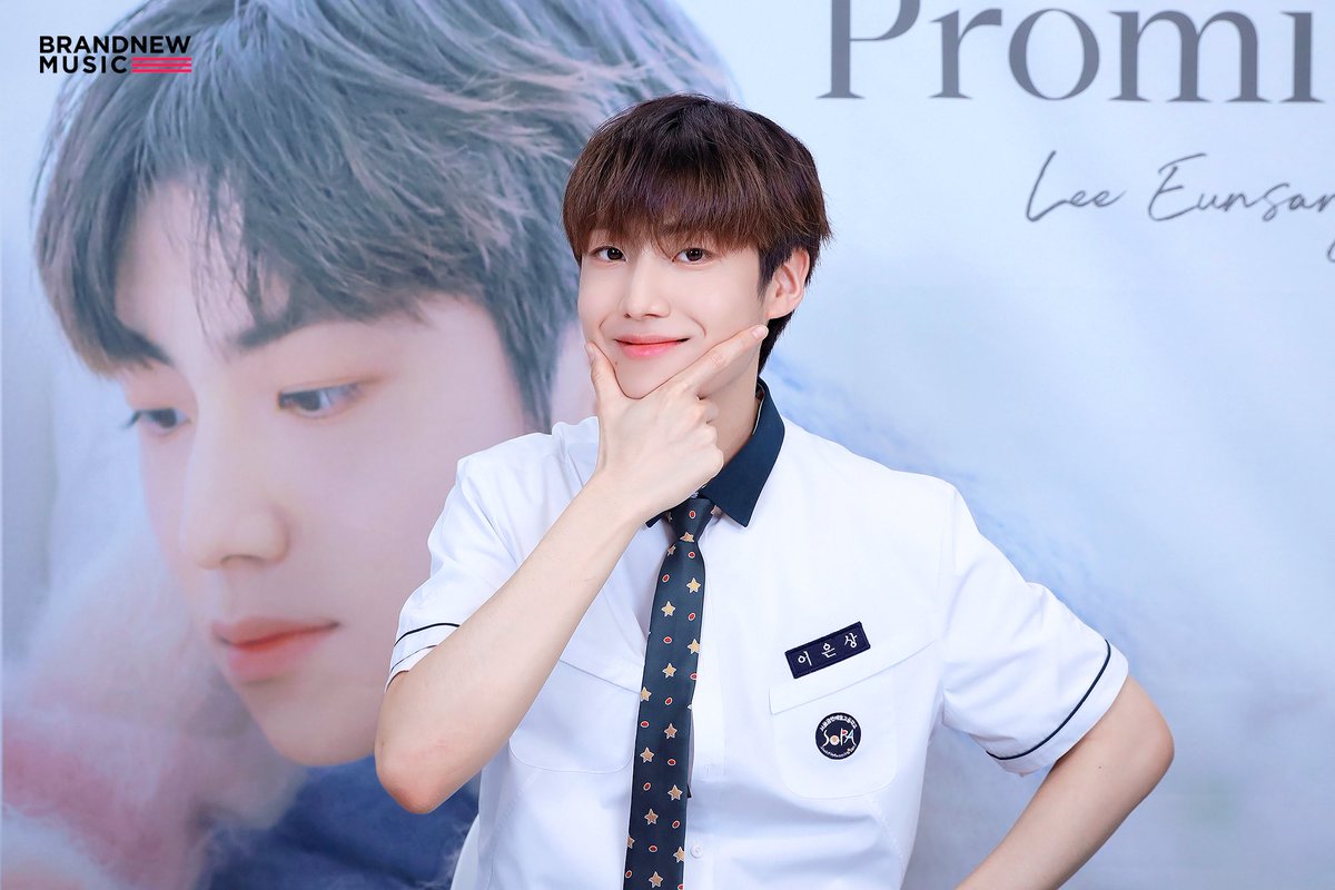 クッキーモンスター Auf Twitter 公式から制服の高画質なウンサン そこ