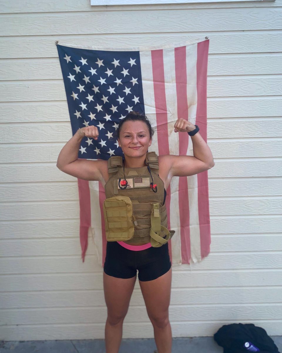 KendylHedberg's tweet photo. Murph for Memorial Day! @raya3838 https://t.co/bvEtlflirS
