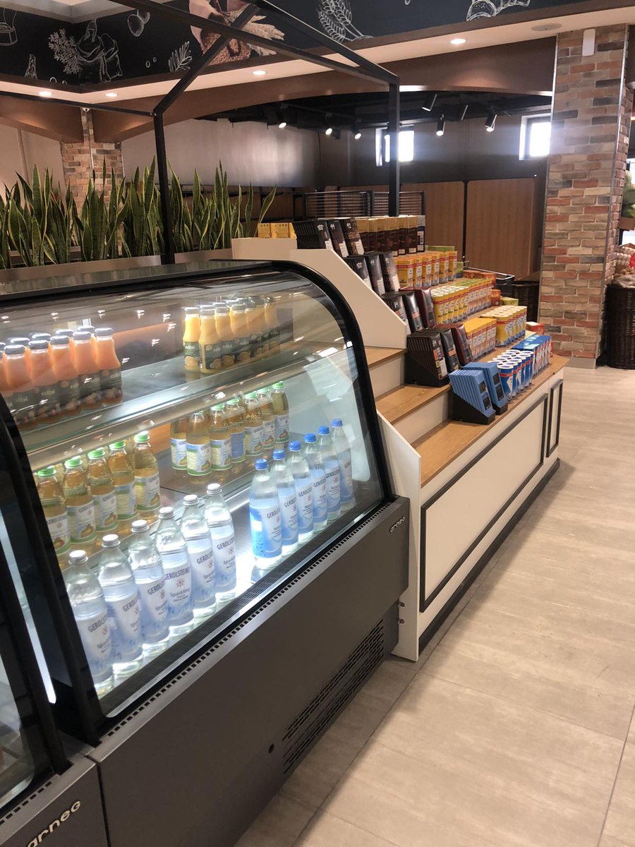 Саруул зах орж бна. Үнэхээр дэлхийн стандартыг эндээс л харж бна даа.