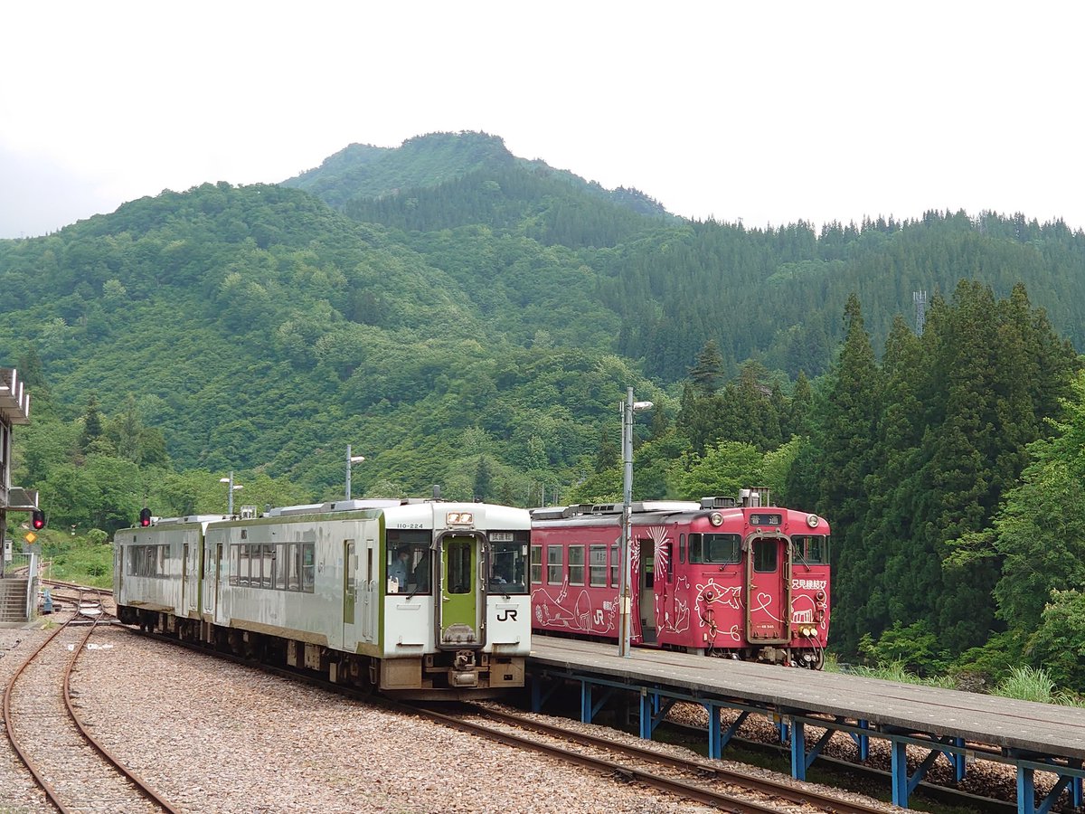 Uzivatel Tomukundayo Na Twitteru 試運転 只見線 キハ40 キハ110 縁結びラッピング Jr東日本
