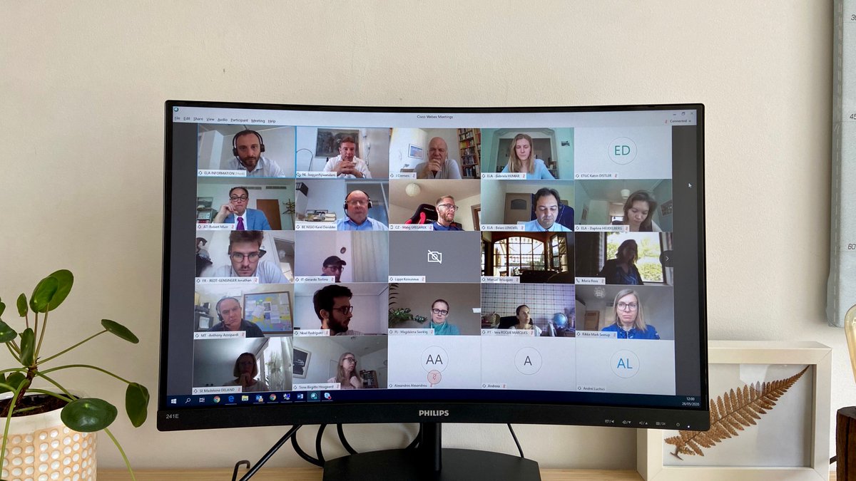 EU_ELA's tweet photo. Today 3⃣0⃣ experts from our Working Group on Information are meeting online 💻 to exchange views on providing information regarding #COVID19 -related measures to cross-border workers and employers.

#Coronavirus #EULabourAuthority https://t.co/qKyR2we5Ji