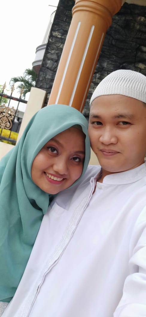 AndiniFitri22's tweet photo. Aku memilih menikah dgn dy yg mencintaiku lalu berubah jd saling mencintai... Egois memang, tp begitu lah jodoh. Menikah dengan dia yg sama sekali aku tak pny rasa. Tapi pada akhir nya saling mencinta #insyaallahtilljannah https://t.co/7OshnjU6jC
