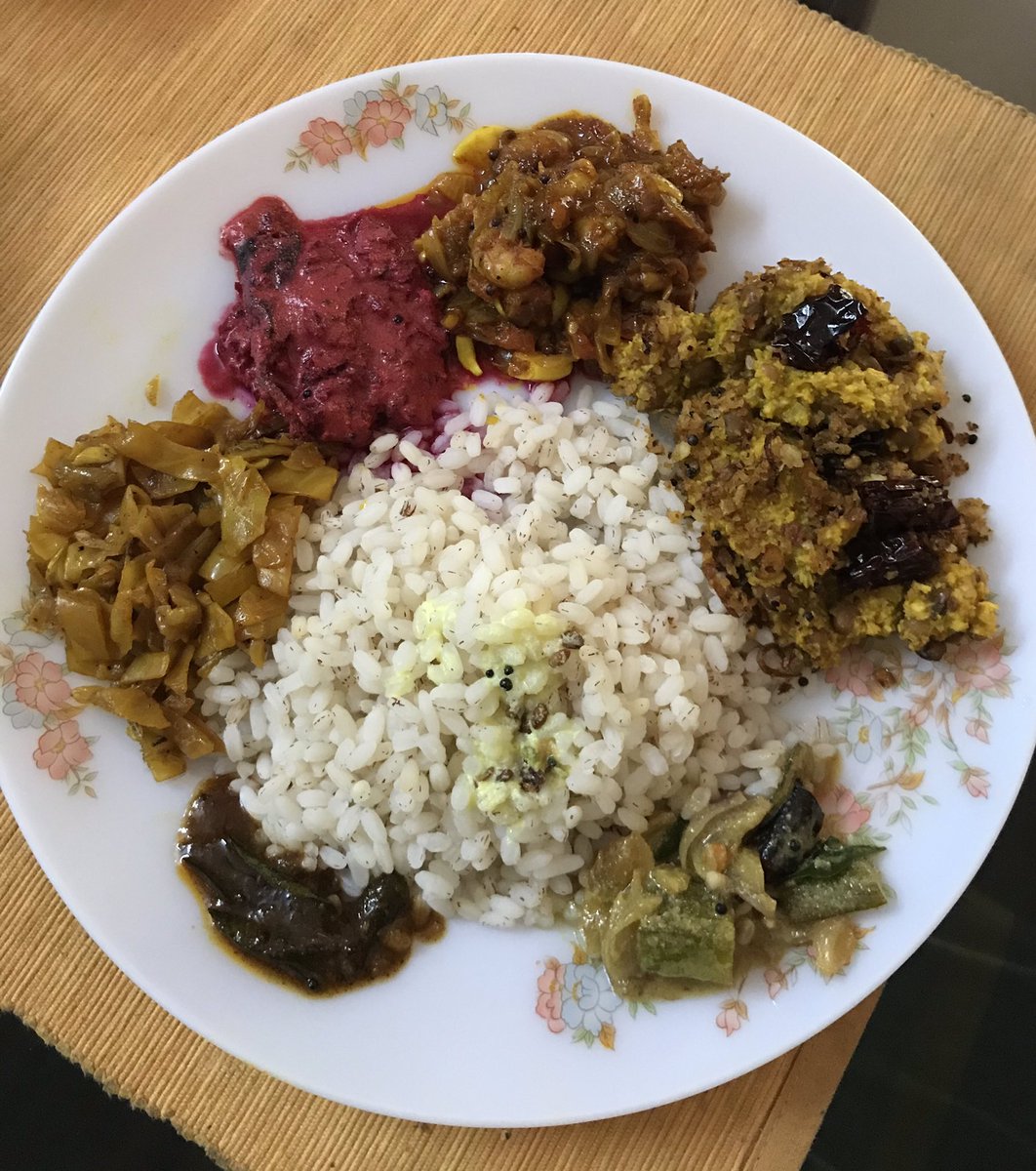 ardramaanasam's tweet photo. Been a while since I tweeted #ABCHomeFood &amp; what better day than when there’s a loaded plate!

From bottom left, clockwise:
• Inji Curry
• Cabbage Mezhukkupuratti 
• Beetroot Kichadi
• Prawns Masala
• Mathanga Erisseri
• Vendakka Molee

PS: 3 curries courtesy the neighbour. https://t.co/sEzokDUJ9p