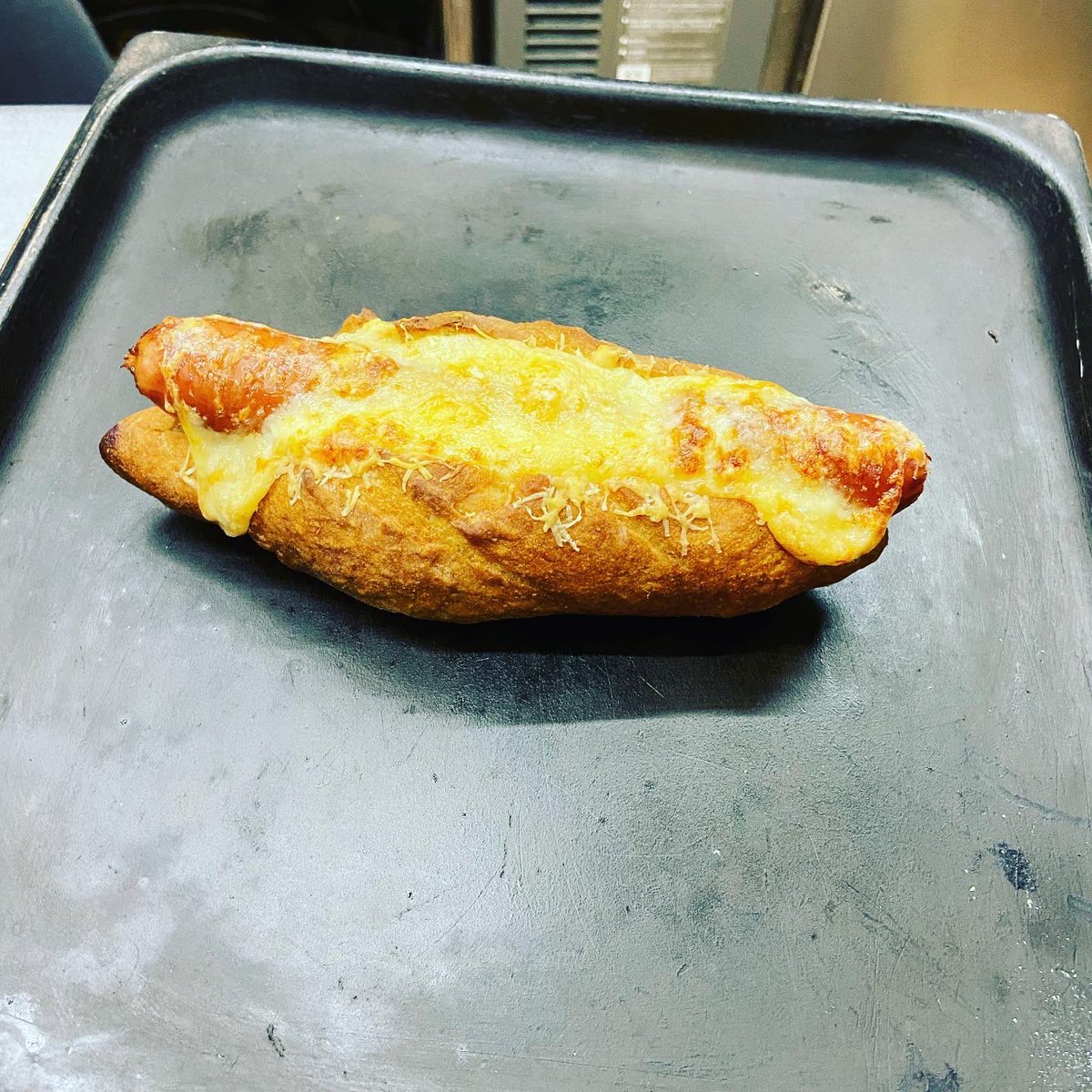 boncheminryo's tweet photo. 今日は夜営業のご予約をいただいてますので、18時以降のテイクアウトの受け付けは状況次第でお願いします。お引き渡しは20時半までお受けします。
お仕事帰りにホットドッグなどぜひ❣ #gakudai #学大 #学芸大学 #学大テイクアウト
#祐天寺 #祐天寺テイクアウト 
#テイクアウト https://t.co/RN0wjI0sFa