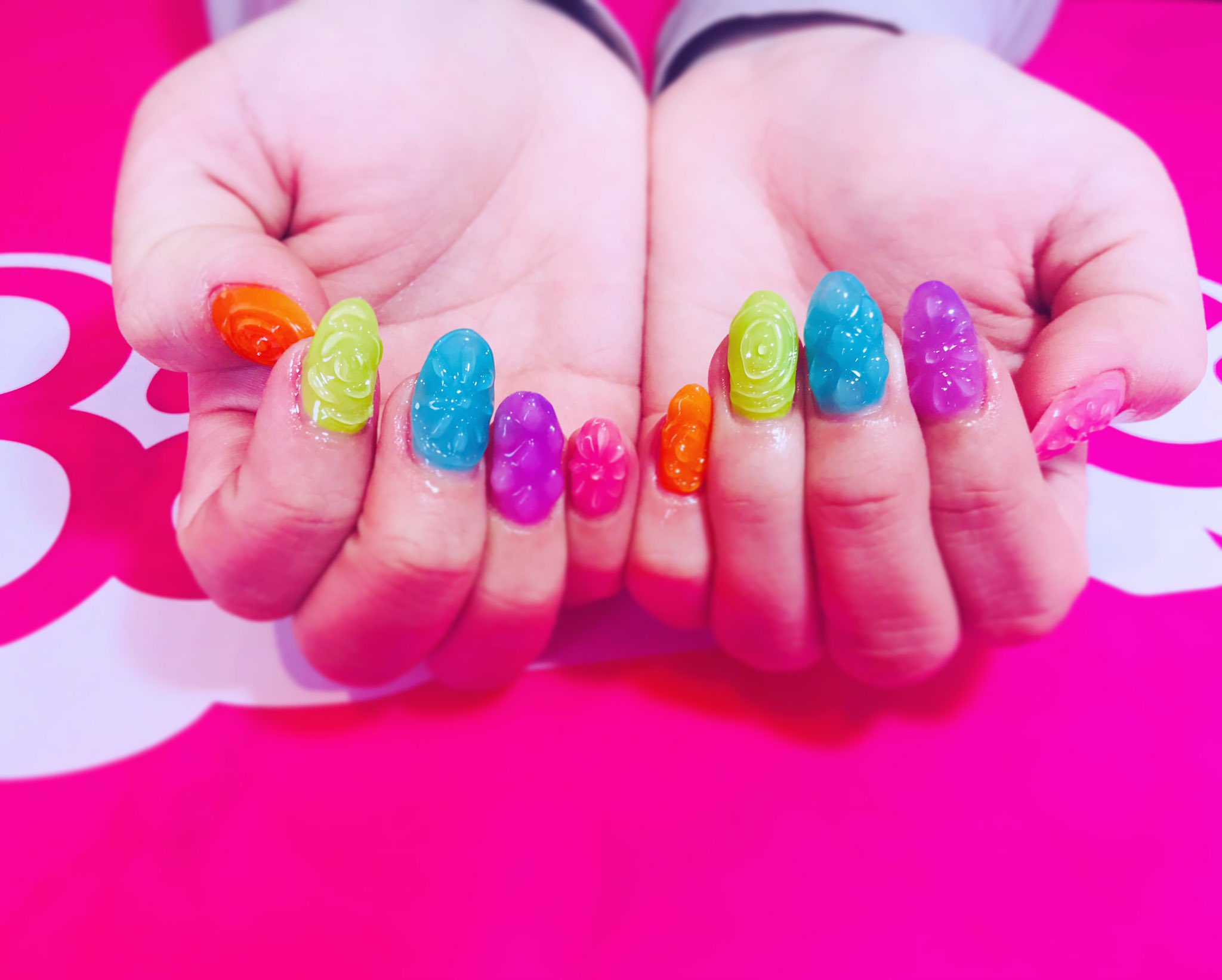 Ayane お客様ネイル ドロップネイル ショートネイルも可愛いよね ありがとうございました ネイル ネイルデザイン ネイルアート ドロップネイル キャンディーネイル お菓子ネイル 仙台ネイルサロン 仙台ネイル 痛