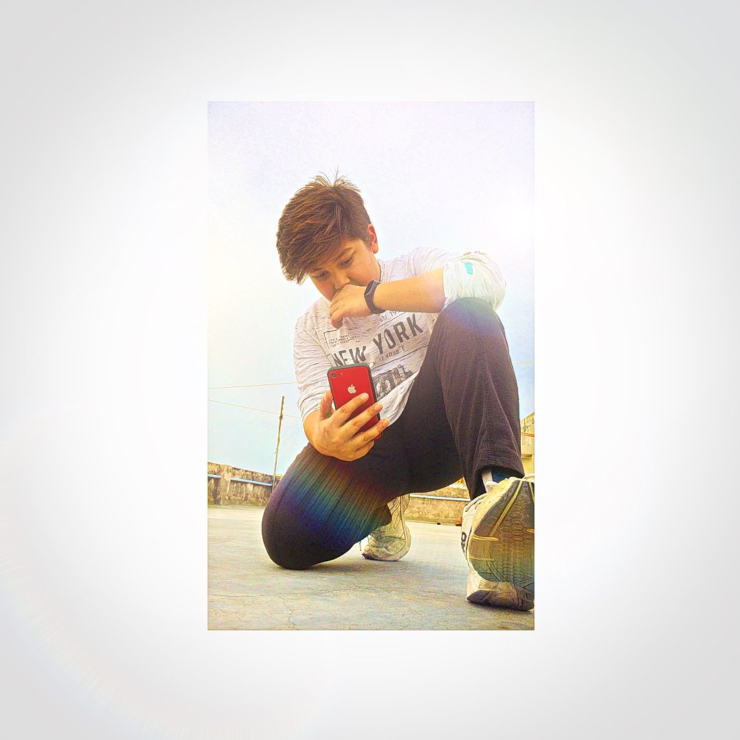 Iamrishab4's tweet photo. #authenticself #AttractiveLook
#editmaster https://t.co/xu1SCEil0B