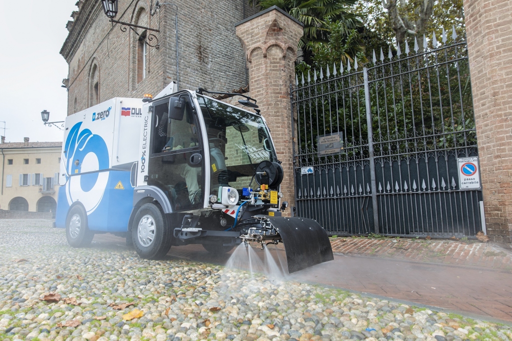 MasiWeb's tweet image. Dentro all’ultima innovazione Dulevo pulsa il cuore rosso di Kaitek Flash Battery, la batteria agli ioni di litio ad altissima efficienza.

Dulevo Kaitek Flash Battery
#batteria #batterie #ioni #litio #efficienza #batterietrazione #movimentazione… blog.tuttocarrellielevatori.it/27915/kaitek-f…