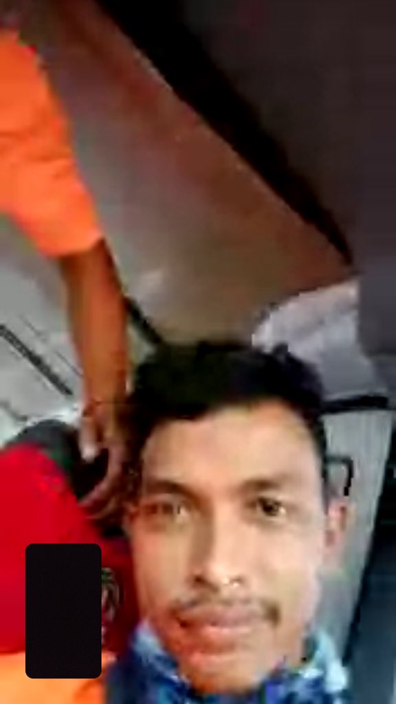 mingle_time's tweet photo. 🥰😘 suka banget sama yg kental gini... #gayjogja #gaymedan #prankcowokstraight #kulicoli https://t.co/cqxm5bdHEJ