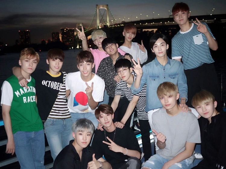 ~ To end this thread huhu just want to thank Seventeen for sharing us your talent, music and for giving us yourr love  for always reminding us that this love is not “one-sided”  thank you for always making my day(life) better and brighter   @pledis_17  #SEVENTEEN