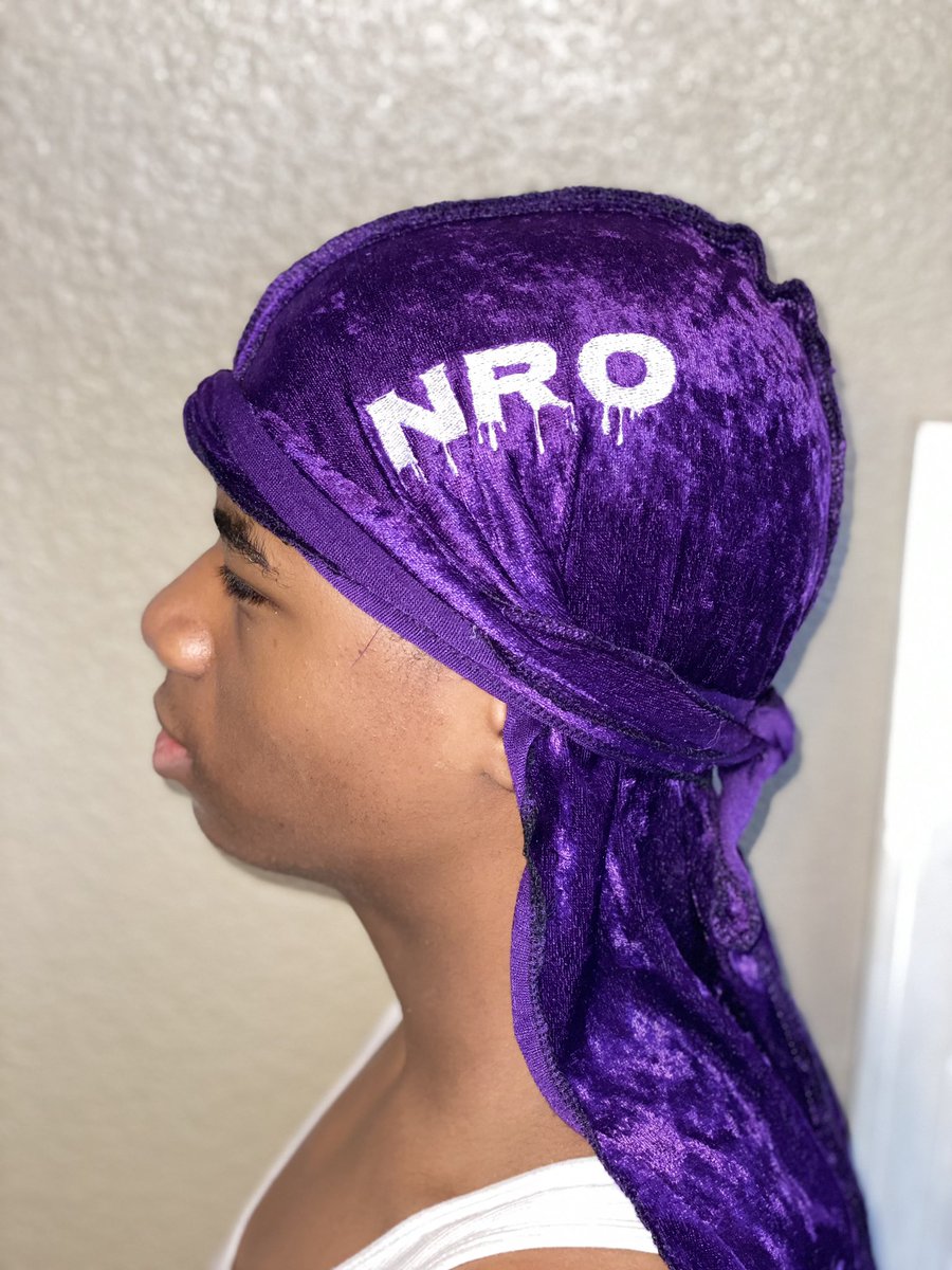 NicoletteRoyal8's tweet image. Check out our velvet durags and satin bonnets....get your order in at NROCompany.com we also are selling stylish FaceMask #facemask #facemaskmaker #BlackOwnedBusiness #NROcompany #CEO #durags #waves #bonnets