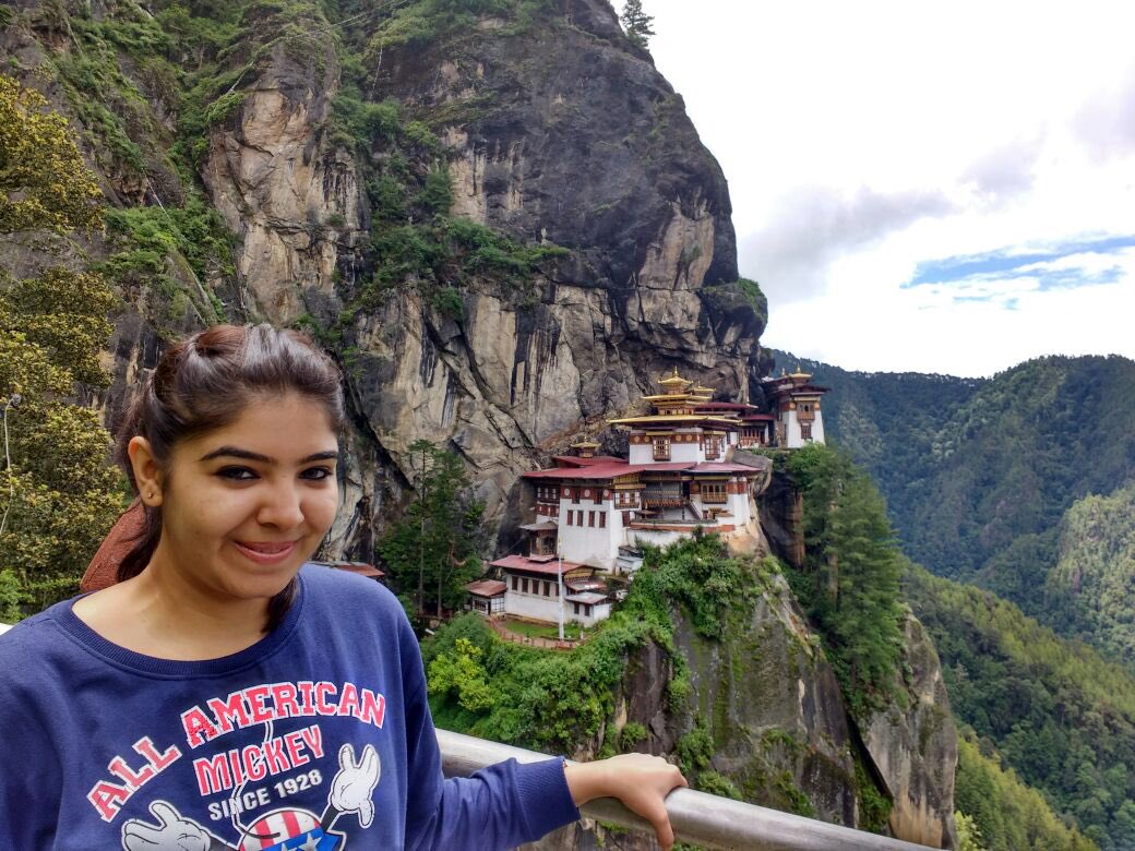 TravelTours_In's tweet photo. Adorned with prayer flags and presenting some very scenic views, the hike up to Paro Taktsang in Bhutan is totally worth it confirms Travel Tours holiday expert Ritu from Mumbai.

#parotaktsang #tigersnest #tigersnestmonastery #fortravellersbytravellers #travelchangesyou https://t.co/ZhYVRhTxx9