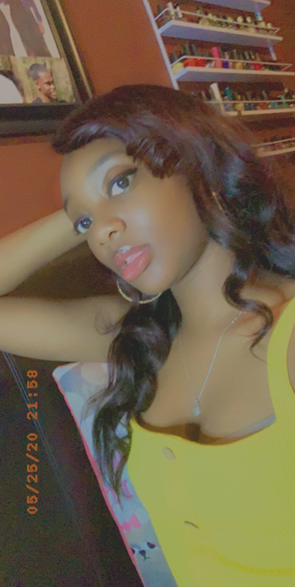 destiny_spruill's tweet photo. Something to post 🥰💛 https://t.co/AfQkmmjCdX