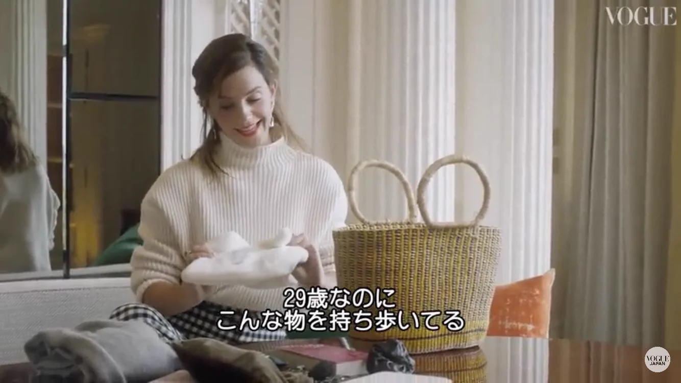 いい女はバッグが小さいなんて関係ない！！エマ・ワトソンが「バッグ女」って言われているくらいだから！！