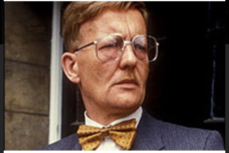 sarah_church's tweet photo. For some reason I can’t stop thinking about Mr Bronson.
“You. Boy.”
#bronson #youboy #grangehill https://t.co/hXFxxq5N5E