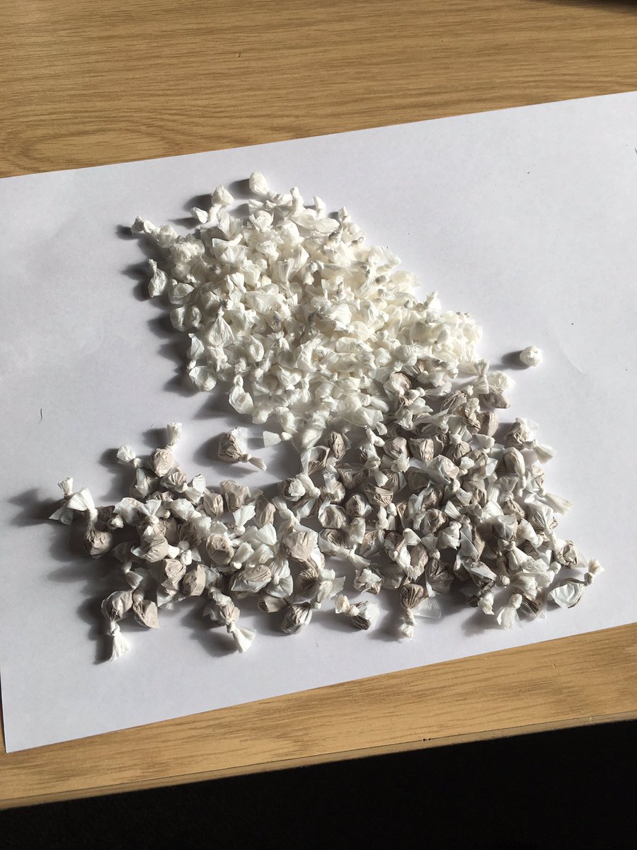 ‘IT’S A WRAP’.... or 240 wraps of Heroin and Crack Cocaine. Thanks to community intelligence!! #keighleynpt <a href="/WYP_NHW/">West Yorkshire Police Neighbourhood Watch</a> <a href="/WYP_Keighley/">West Yorkshire Police - Keighley</a> <a href="/wyp_Inspkhan/">Insp Khalid Khan</a>