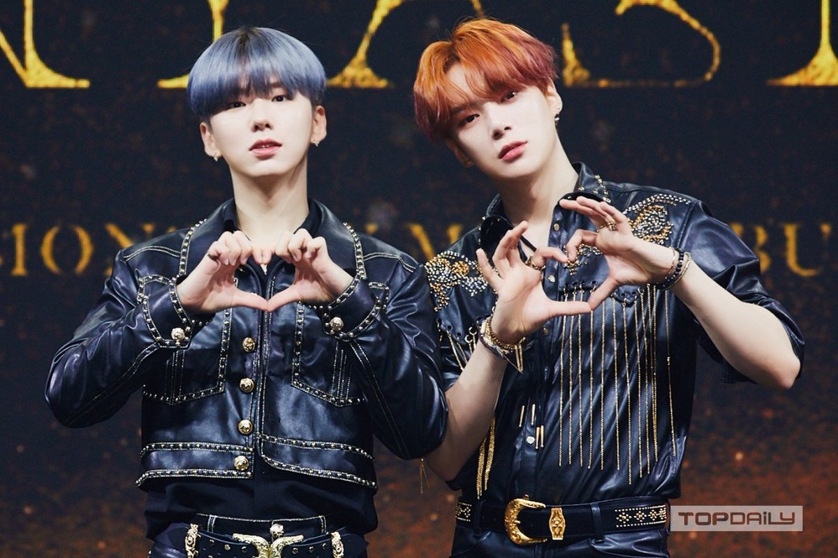 gyunnnim's tweet photo. I AM SCREAMING. WHAT IS WORK. I DON'T KNOW THAT https://t.co/eGFQeNLILv