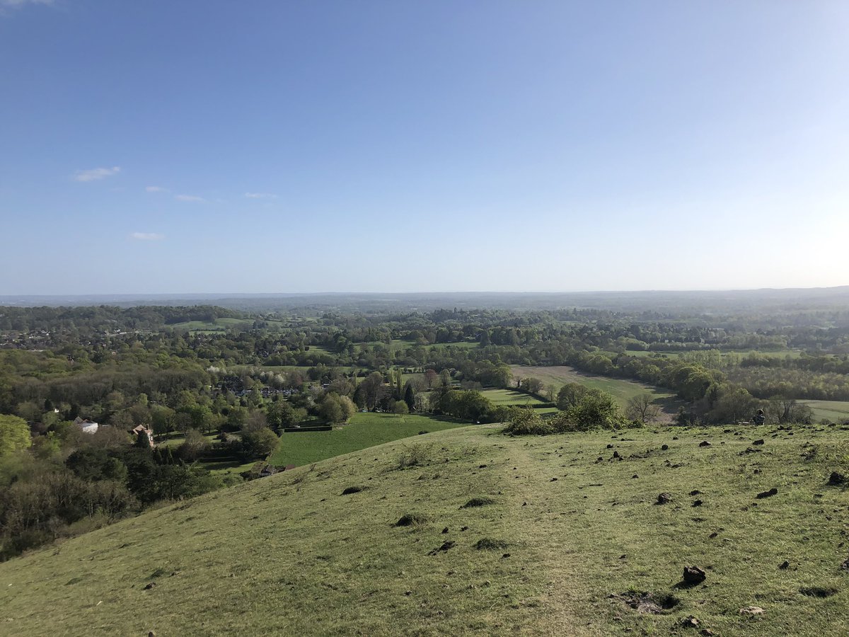 Beautiful views of #Reigate taken whilst out #running. Just a few miles left of my #milesformind target to be reached <a href="/runr_uk/">Runr</a> #TeamCast🏃‍♀️