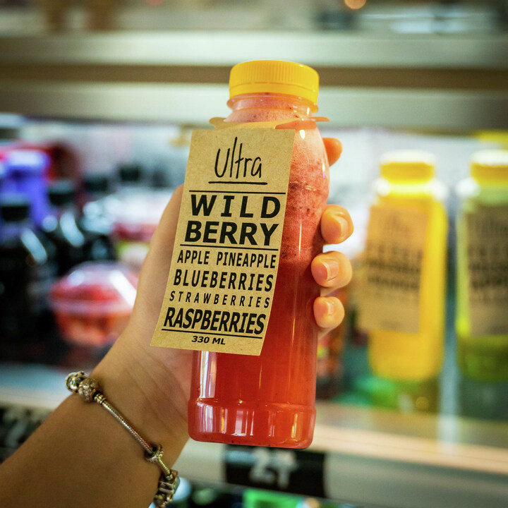 foodkarmaapp's tweet photo. Searching for a cleanse that's delicious and nutritious? 🧡 Try these fresh wild berry juices from @UltraBrasserie that will leave you feeling ready to fight the day ahead! 💪 Download the #FoodKarmaApp: https://t.co/UWAA2UJYuE https://t.co/JefTPbrJKC