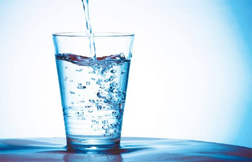 KKMPutrajaya's tweet photo. Should I drink 8 cups a day? 

This old rule has zero science behind it. But it’s fine as a rough guide. 

The amount you need to drink depends on how active you are, where you live, and your overall health. https://t.co/qYH2blxIpU