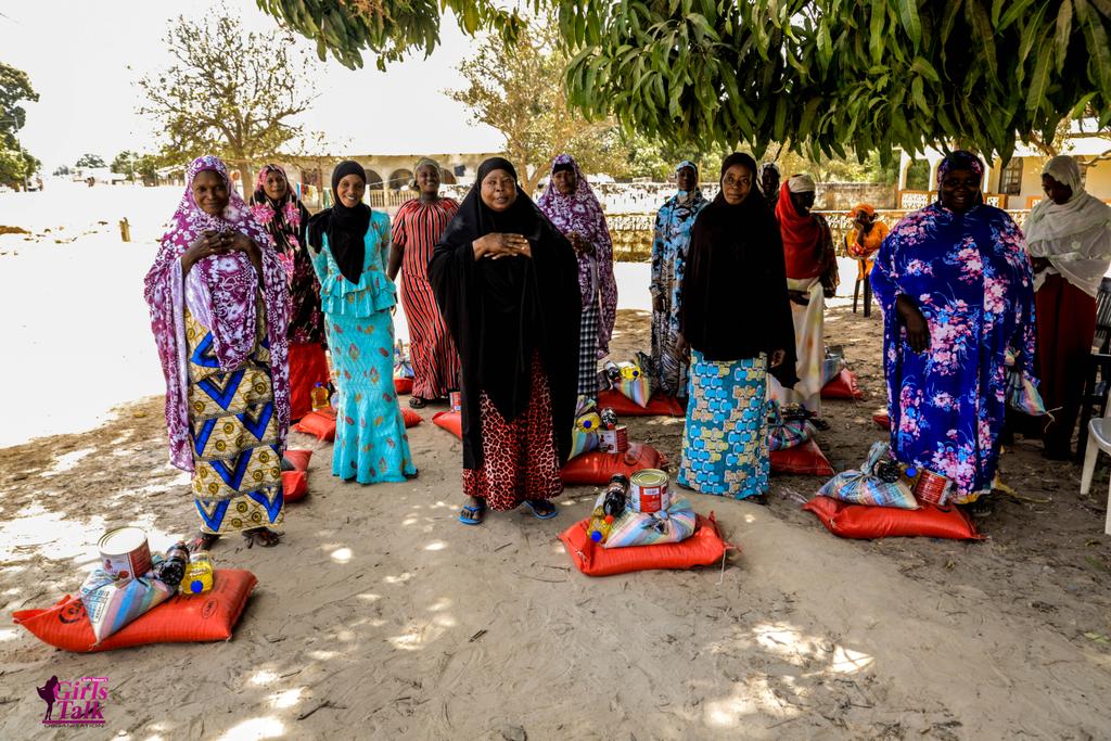 GirlsTalkOrg's tweet image. The #Covid-19 pandemic&apos;s effects cuts across all sectors. Our Covid-19 women&apos;s support program aims to assist women during these trying times. We thank all our well wishers for their donations which enabled us provide basic food stuff for Manduar Women. 

#SupportProgram
#Covid19