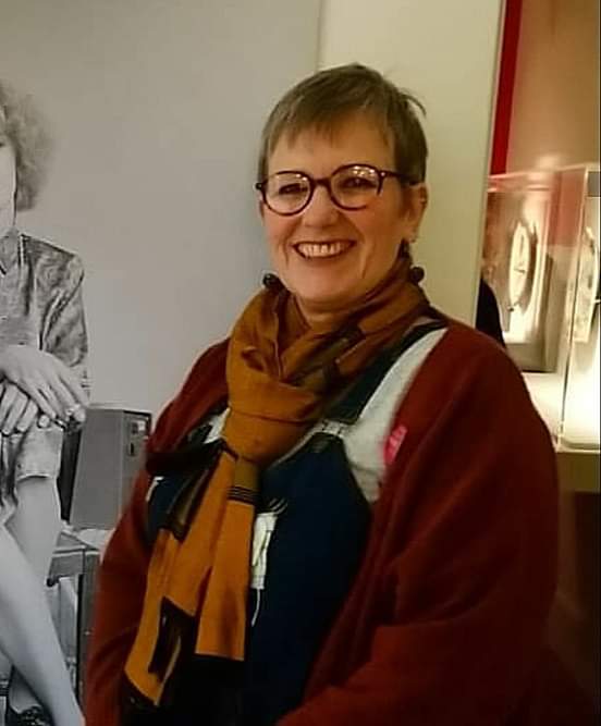 CHBridgend's tweet photo. More inspiration! The Online Open Access Workshop with Resident Artist Claire Hiett is this Wednesday morning, 10am on the Carnegie House Facebook page. Claire is exploring black and white. So why not grab your pencils and paints and join in this exciting project. #WhoIsBridgend https://t.co/KFI7yjZicG