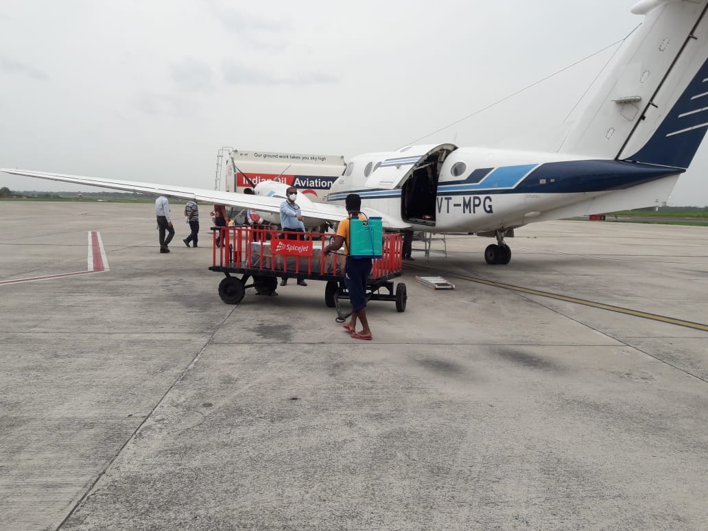 aaiagtairport's tweet photo. #EmergencyFlight The human remains of Lt. Birbal Yadav of BSF,Tripura & a native of Rajasthan was flown to his hometown by VTMPG/B200 operated by Saarthi Airways Pvt Ltd. The flight landed at MBB Airport, Agartala at 1252 IST & took off for Jaipur via Varanasi at 1346 IST https://t.co/2Y2HFEhQn6