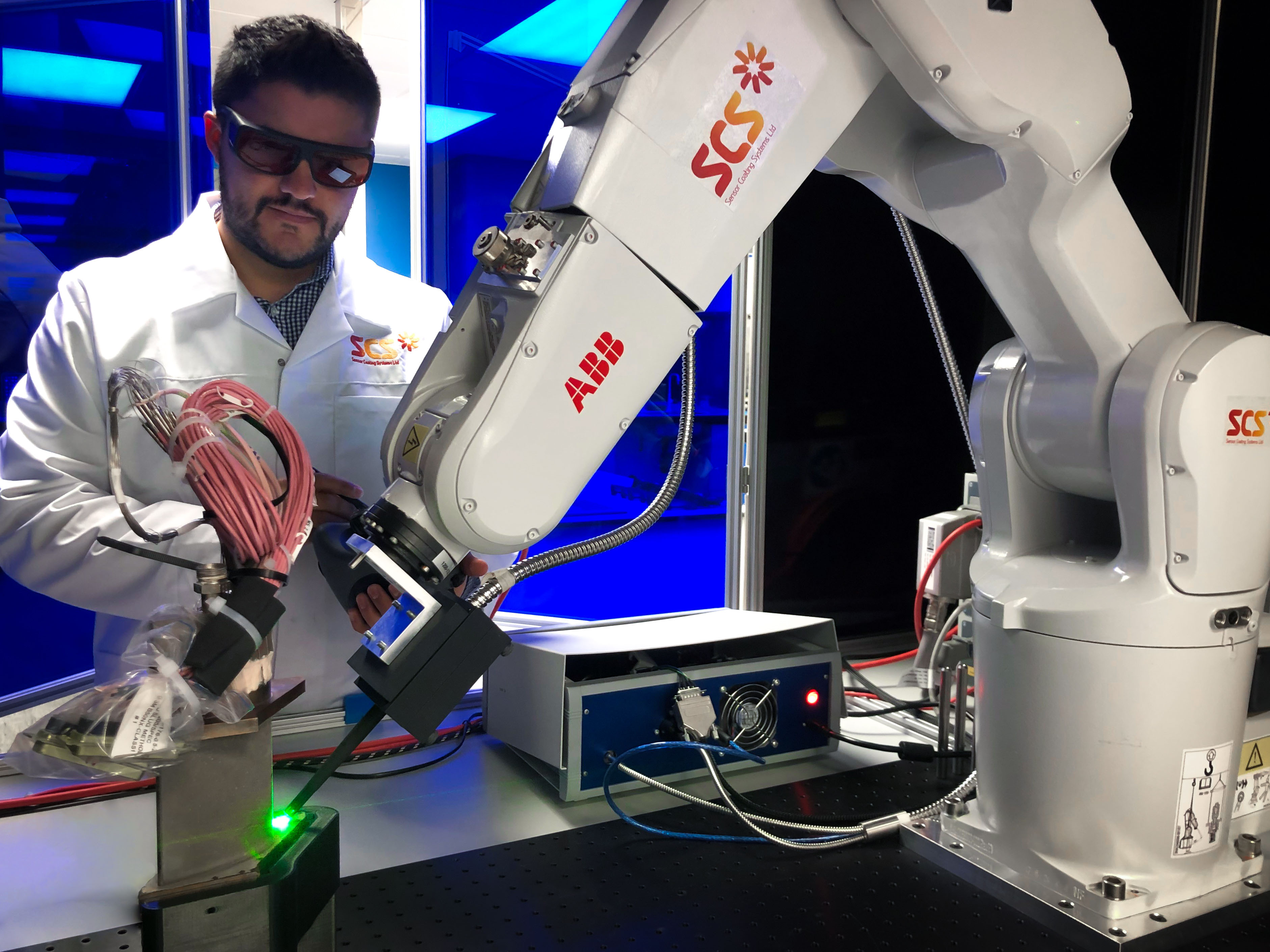 Robot test. Тестирование робота. Crash test dummies. Abb irb 1200. Redmond robot приложение.