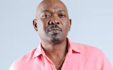 ylotsa_'s tweet photo. #PrayForMenziNgubane The Young Leaders of Tomorrow wish a speedy recovery for a South African legend. https://t.co/hOsHzwBzbV