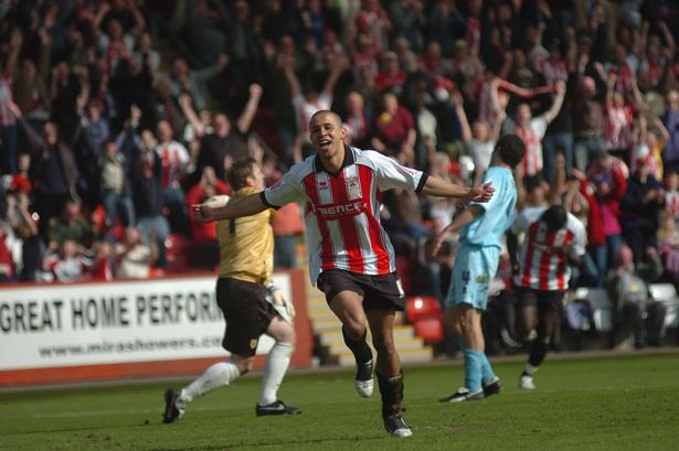 Happy 35th birthday to former Cheltenham Town forward and current Worcester City manager Ashley Vincent 