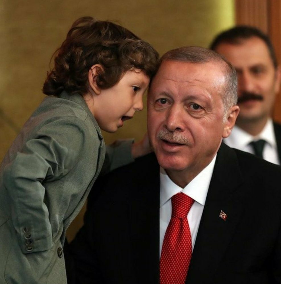 23 Nisan'da 1 günlük #CumhurbaşkanıAkşener olabilir.. 😂😂