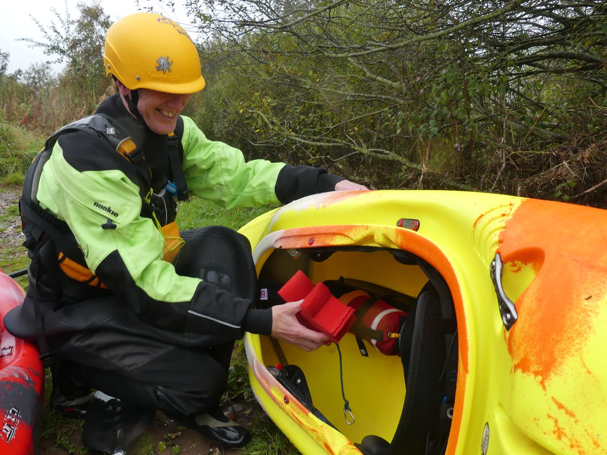 SISI_project's tweet photo. Keep up the good work cleaning those kayaks &amp; canoes when you've been out on the water - biosecurity for boats is really important to stop the spread of #invasivespecies.
🛶🚣‍♀️
We know you'll be out paddling again as #lockdown eases so enjoy it &amp; #CheckCleanDry
#GoPaddlingWeek https://t.co/qyavXgjAOp