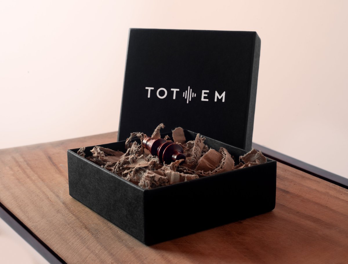 IosuaRodriguez's tweet photo. Bueno, todos sabéis que tanto a mi como a @sayhopes nos encantan los productos de @totem_es y ayer nos pusimos fancys con lo que teníamos por casa. Rt´s apreciados <3 https://t.co/9zsgF1WRpE