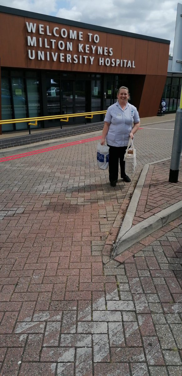 SVMandir_MK's tweet photo. Day47 SSVM Helping hands team continued their journey of supporting NHS and TVP MK key workers in the long weekend by delivering home cooked food
#Togetherwecanmakedifference #FeedTheFrontliners #SVMandir_MK #loveMK #Covid19UK
@ComActMK @MKComFoundation @MKHospital @tvp_mk https://t.co/KNDwp0n933