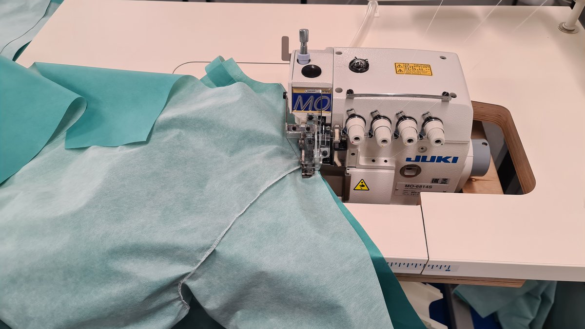 Rocialle's tweet photo. Manufacturing of Guardian gowns has returned to Rocialle Healthcare's facility in Girvan, Scotland. These Isolation gowns will protect staff in NHS Critical Care Units. Local manufacturing is vital for beating this pandemic and being prepared for the next
https://t.co/UEYFLOYpoz https://t.co/Vb77XdKWzq