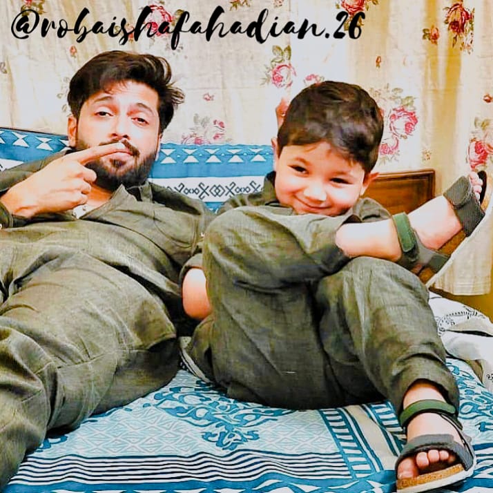 azanayaz3's tweet photo. Father like son chill on bed 💛❤ 
#fahadmustafa #moosafahad 
#EidMubarak #EidMubarak 
#eidmubarak2020 @fahadmustafa26 https://t.co/OllwXZtTlX
